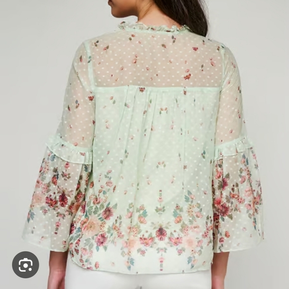 AND Light Green Floral Blouse Size 10 NWOT. - Picture 2 of 10